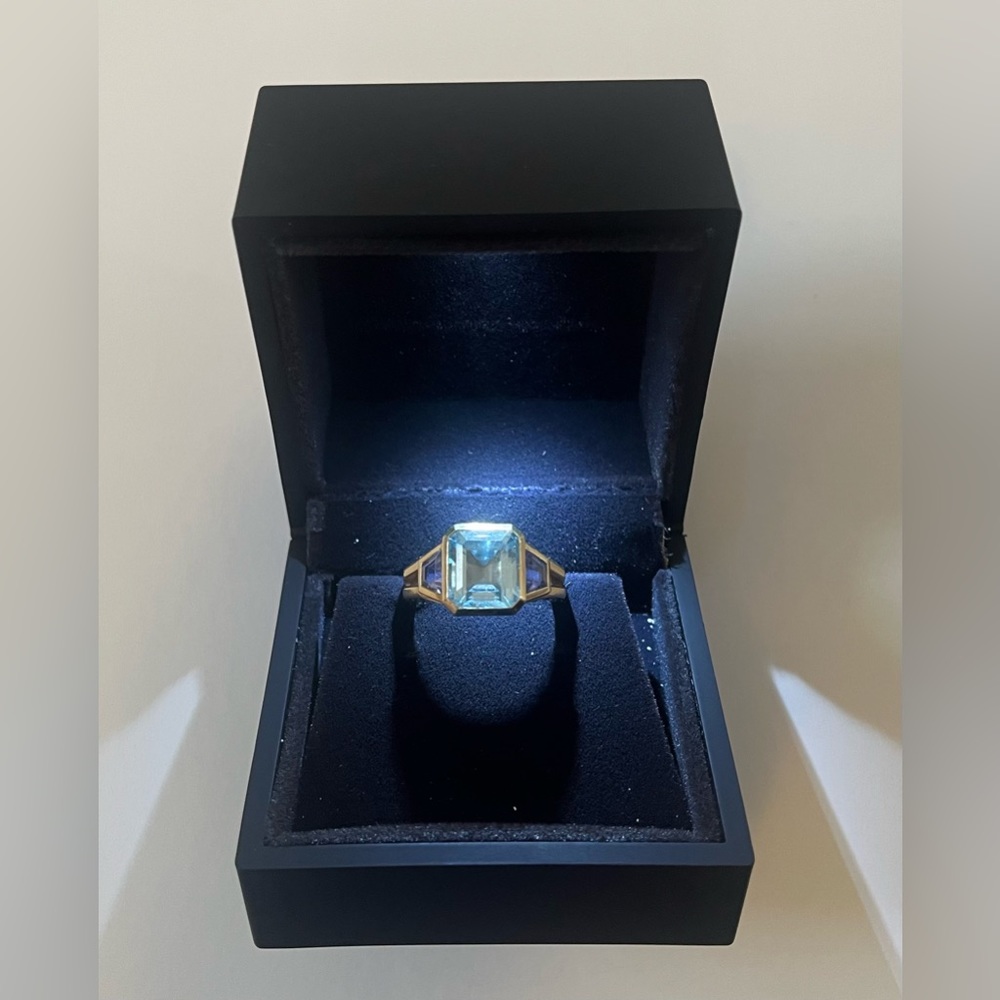 David Yurman 18k yellow gold with blue topaz and tanzanite ring